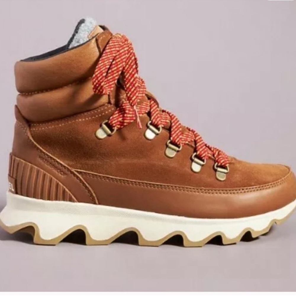Women’s Sorel Kinetic Waterproof Boots - Picture 3 of 8